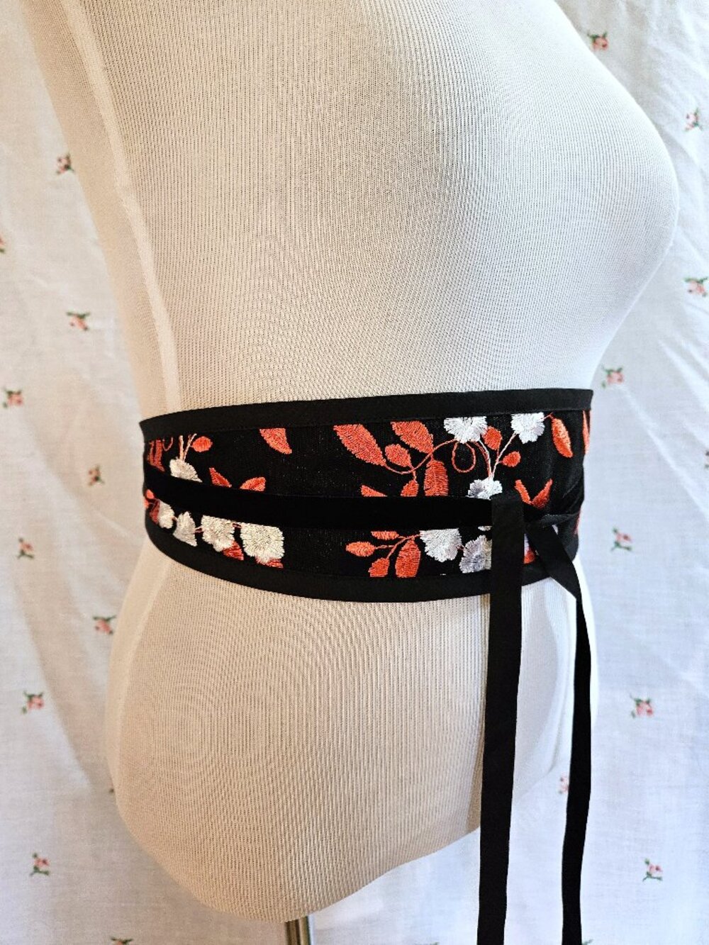 Boho Tie Belt Size M to L Red NWT
